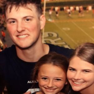 Meet your Posher, Robby